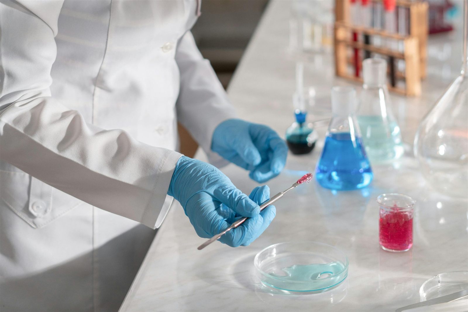 Clinical scientist